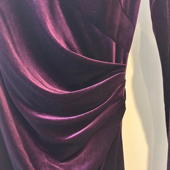 NWOT Eliza J Crushed Velvet Deep Plum Gown Sz 6 - Picture 3 of 10